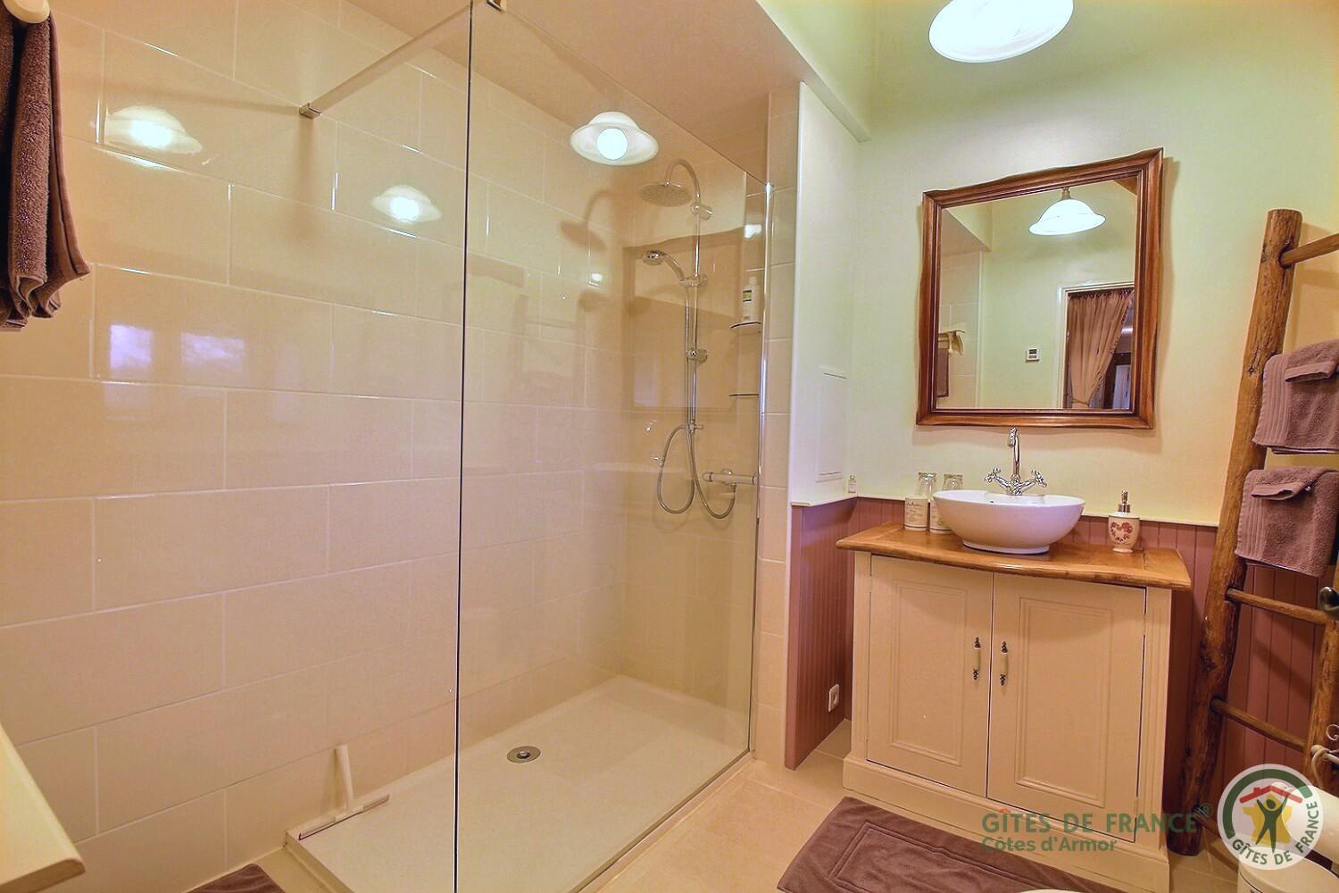 Bed and Breakfast Le Parfum Des Fleurs Plussulien Экстерьер фото