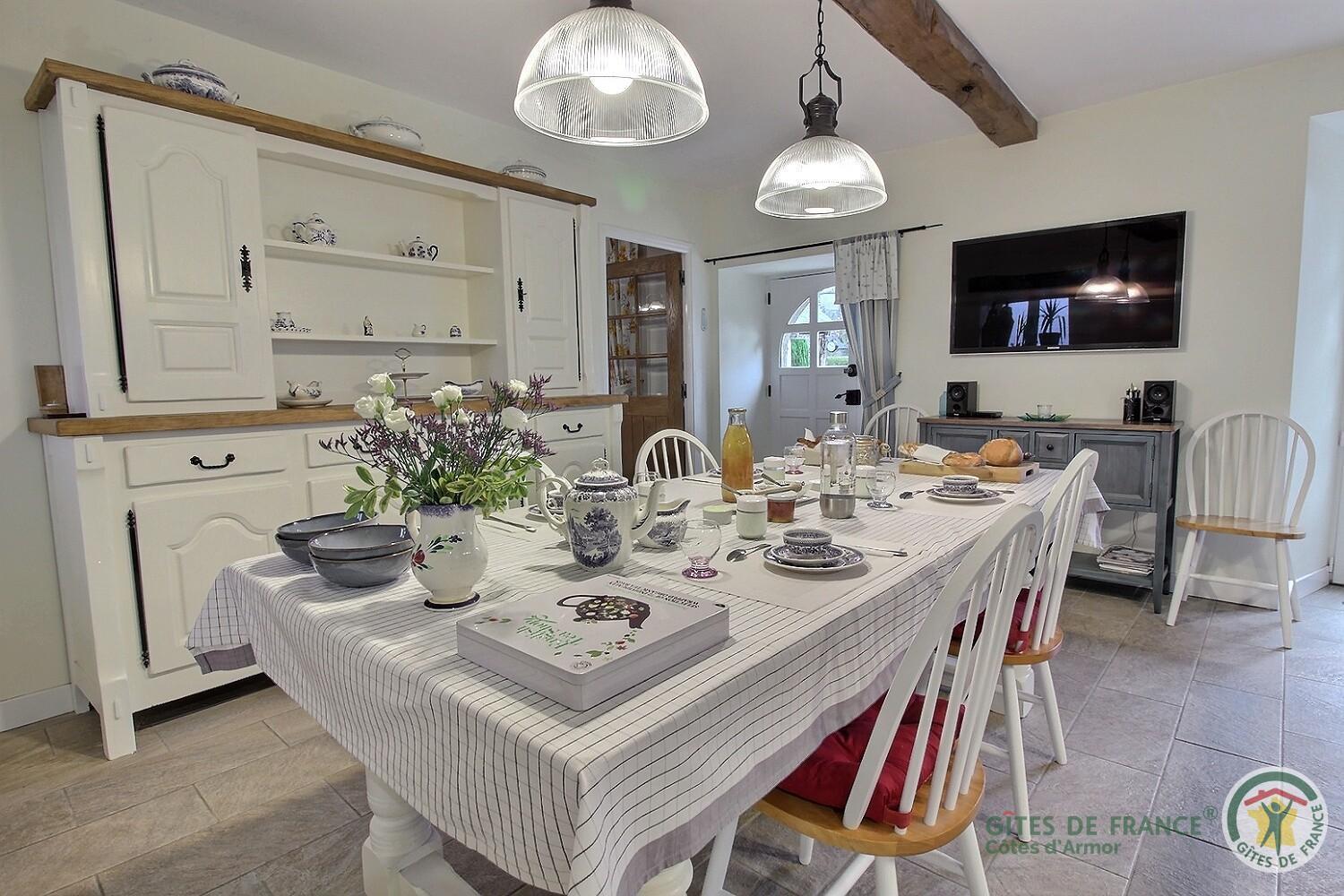 Bed and Breakfast Le Parfum Des Fleurs Plussulien Экстерьер фото